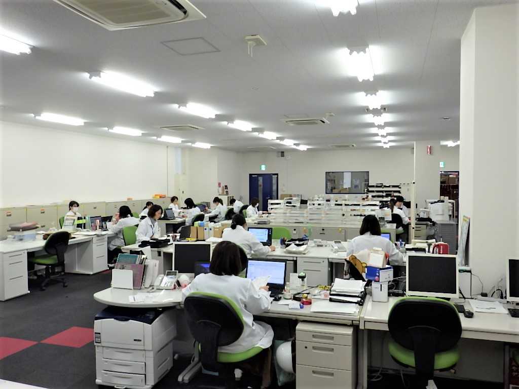 事務所スペースも広々快適!3密とは無縁です。